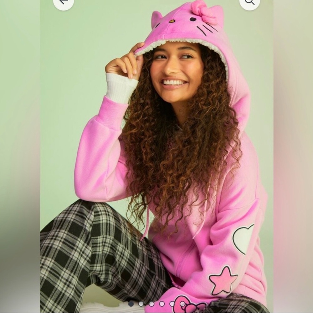 Forever 21 Hello kitty hoodie
